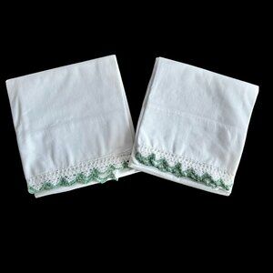 Pair of 2 Cotton Muslin Pillowcases with Green Crochet Edging